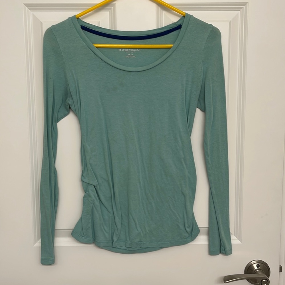 Liz Lange maternity top